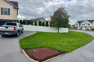203 Grayson Cir, Shippensburg, PA 17257 - Photo 8