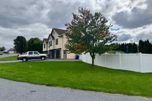 203 Grayson Cir, Shippensburg, PA 17257 - Photo 6