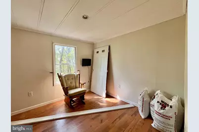 407 Woodlawn Drive, Breezewood, PA 15533 - Photo 12