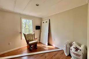 407 Woodlawn Dr, Breezewood, PA 15533 - Photo 12