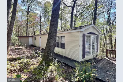 407 Woodlawn Drive, Breezewood, PA 15533 - Photo 1