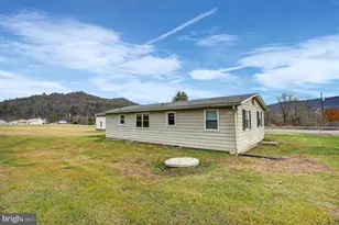 26233 Great Cove Rd, McConnellsburg, PA 17233 - Photo 28