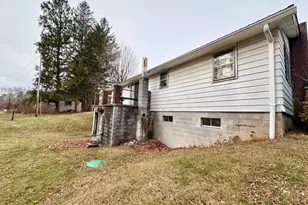 242 Gracey Rd, Waterfall, PA 16689 - Photo 28