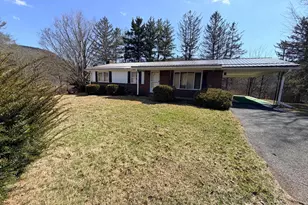 242 Gracey Rd, Waterfall, PA 16689 - Photo 32