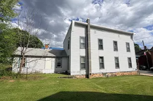 124 Lincoln Way W, McConnellsburg, PA 17233 - Photo 2
