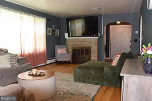 1096 Lincoln Way E, McConnellsburg, PA 17233 - Photo 2