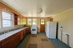 610 St Peters St, Petersburg, PA 16669 - Photo 6