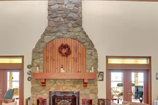 600 650 656 Airport Dr, Mifflintown, PA 17059 - Photo 14