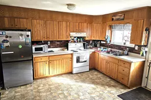 91 W Ridge Ave, Mifflintown, PA 17059 - Photo 2