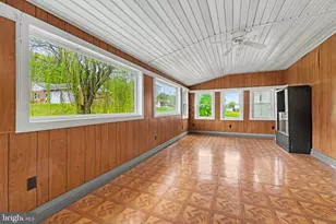 158 Farm Dr, Thompsontown, PA 17094 - Photo 8
