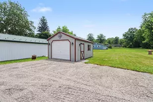 484 E Main St, Thompsontown, PA 17094 - Photo 32