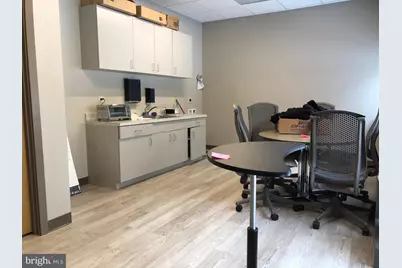 160 N Pointe Boulevard #108, Lancaster, PA 17601 - Photo 10