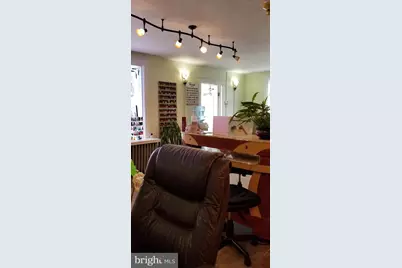 Nail Salon, Lancaster, PA 17601 - Photo 32