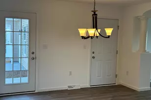 466 Eastwood Ln, Lancaster, PA 17601 - Photo 8