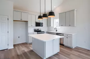 1231 Hershey Ln, Lancaster, PA 17601 - Photo 2