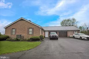 154 W Maple Grove Rd, Narvon, PA 17555 - Photo 4