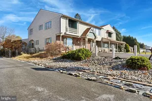 2453 Lincoln Hwy E, Lancaster, PA 17602 - Photo 4