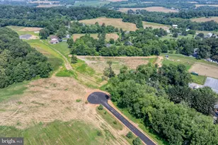 532 Phillips Dr, Columbia, PA 17512 - Photo 1