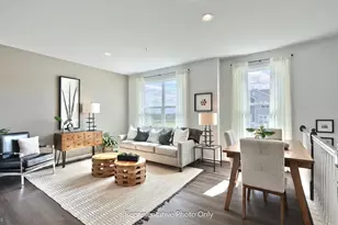 49 N Conifer Dr, Elizabethtown, PA 17022 - Photo 2