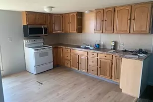 883 E Main St, Ephrata, PA 17522 - Photo 6