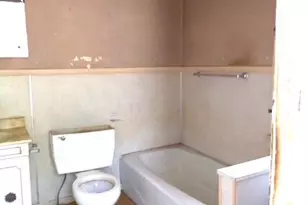 27 W Ferdinand St, Manheim, PA 17545 - Photo 8