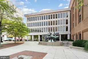 28 Penn Square, Lancaster, PA 17603 - Photo 1
