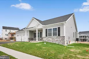 126 N West View, Elizabethtown, PA 17022 - Photo 2