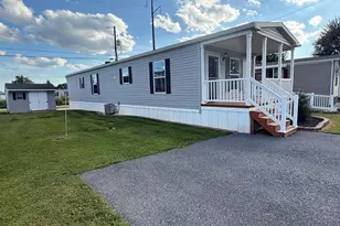 456 Brendon Dr, Leola, PA 17540 - Photo 1