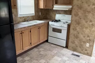 13 Hilltop Ave, Akron, PA 17501 - Photo 6