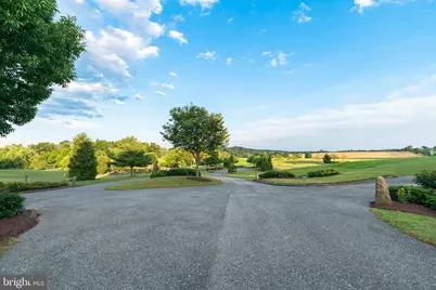 102 Jamesfield Place #LOT 4, Manheim, PA 17545 - Photo 2