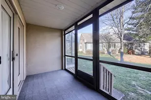 211 Willow Valley Dr, Lancaster, PA 17602 - Photo 18