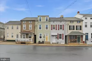 437 Cherry St, Columbia, PA 17512 - Photo 2