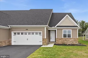 253 Bellaride Ln, Millersville, PA 17551 - Photo 1