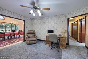 2435 Honeysuckle Ln, Lancaster, PA 17603 - Photo 12