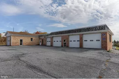 138 Doe Run Road, Manheim, PA 17545 - Photo 2