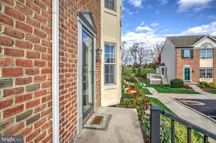 1006 Cobblestone Ln, Lancaster, PA 17601 - Photo 4