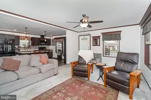 34 Rainbow Cir, Elizabethtown, PA 17022 - Photo 8