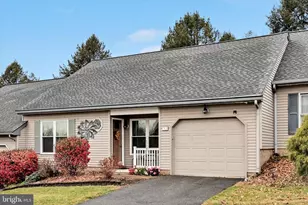 32 Knollwood Rd, Millersville, PA 17551 - Photo 4