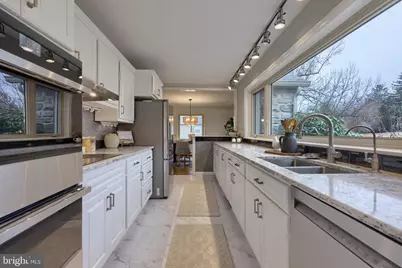 260 Blossom Hill Drive, Lancaster, PA 17601 - Photo 2