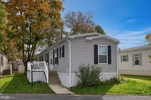 726 Nancy Ln, Lancaster, PA 17601 - Photo 1