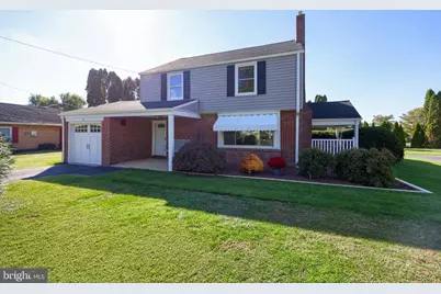 8 Nolt Avenue, Willow Street, PA 17584 - Photo 1