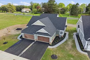 221 Bellaride Ln, Millersville, PA 17551 - Photo 1