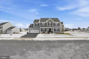 4 Acorn Ct, Ephrata, PA 17522 - Photo 4