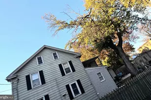 57 N Charlotte St, Manheim, PA 17545 - Photo 2