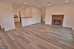 305 Greenland Dr, Lancaster, PA 17602 - Photo 2