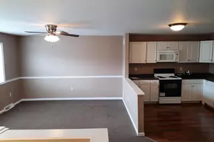 142 Pickwick Pl, Millersville, PA 17551 - Photo 2