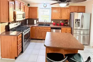 71 Apricot Ave, Leola, PA 17540 - Photo 4