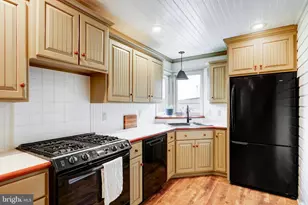 753 Walnut St, New Holland, PA 17557 - Photo 10