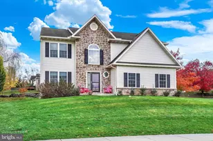 4 Bunker Hill, Millersville, PA 17551 - Photo 2