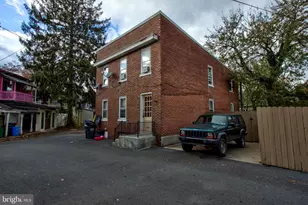 557 W Grant St, Lancaster, PA 17603 - Photo 2